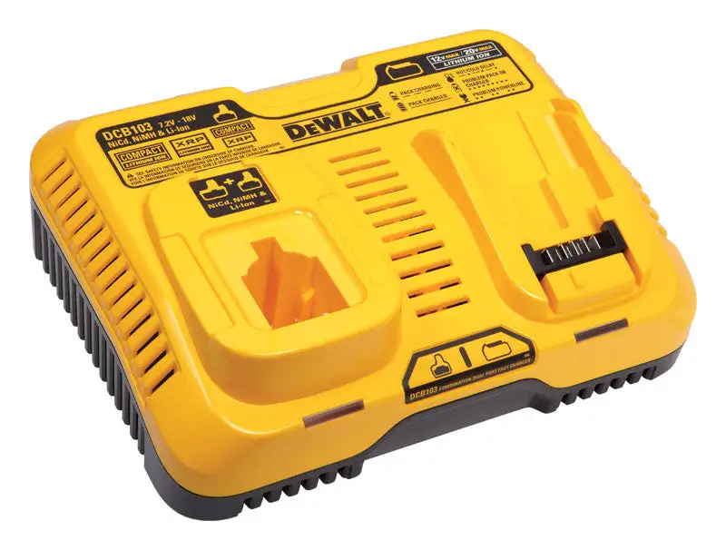 Dewalt DC390B Cordless Circular Saw 6-1/2 Inch 18 Volt Battery Powered Saw