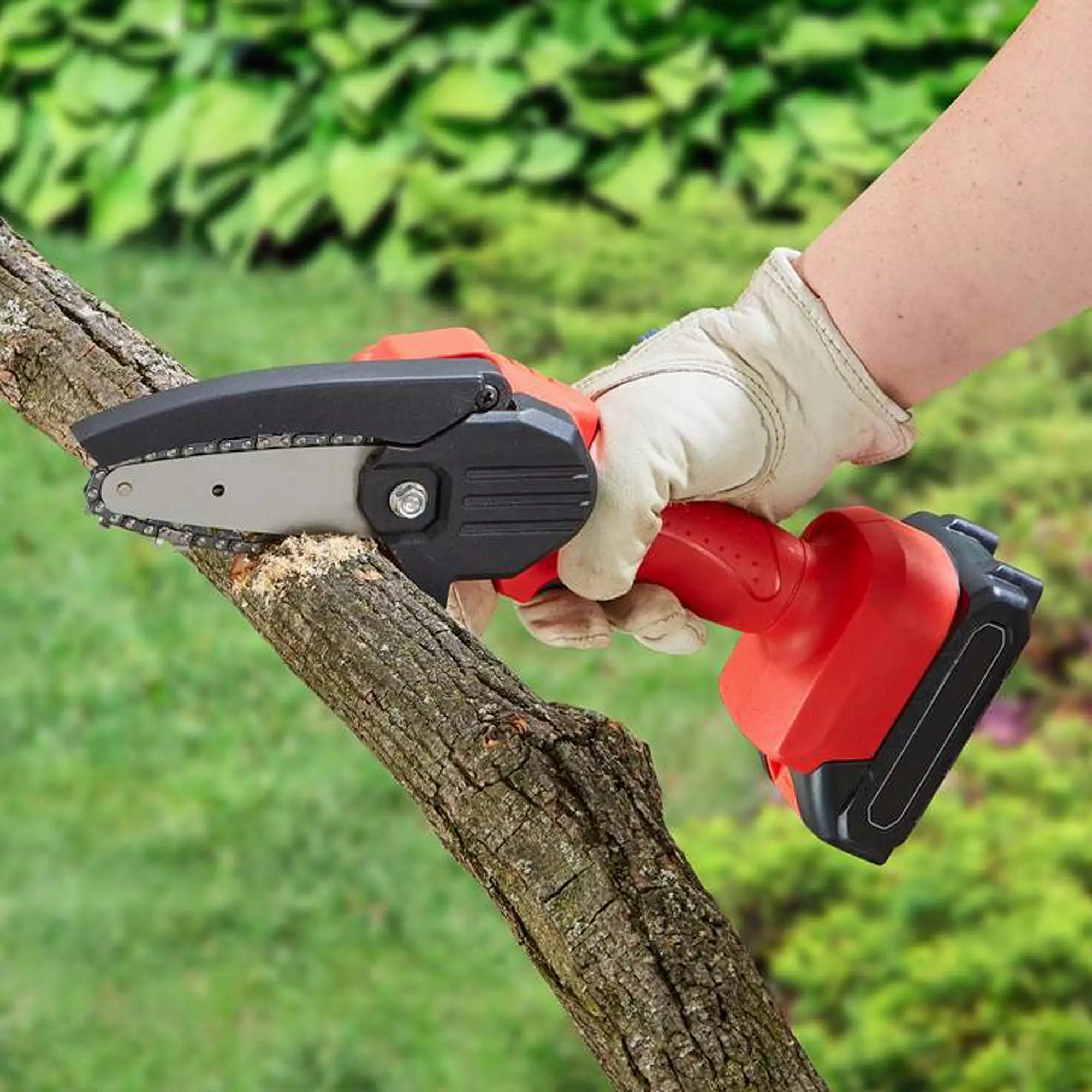 AS SEEN ON TV - Mini Chainsaw 6 Inch Cordless. Super Handheld Chainsaw Milex