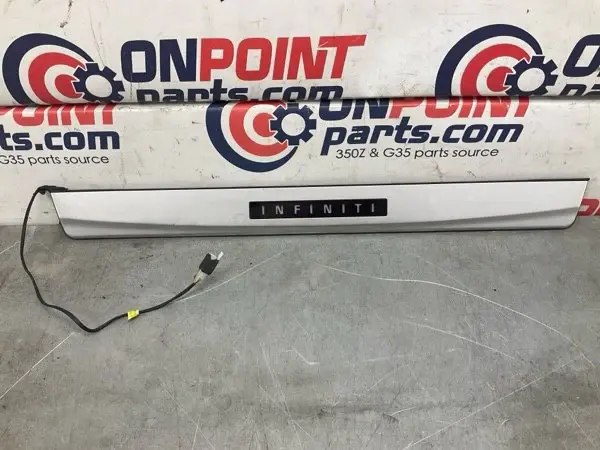 2012 Infiniti V36 G37 Front Passenger Door Illuminated Kick Plate Oem 24Bcdgk