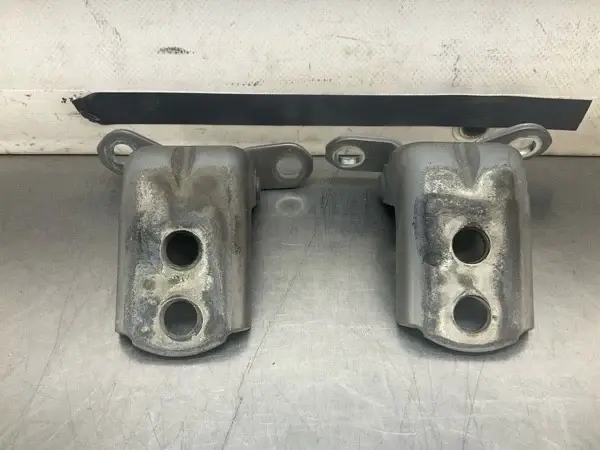 2008 Infiniti V35 G35X Front Driver Door Hinges Oem 15Bd0Gg