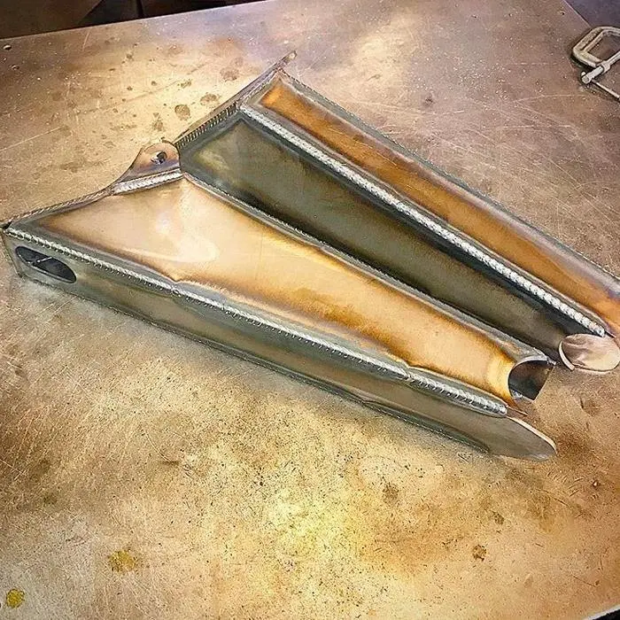 05+ Frontier Frame Horns completely Welded)