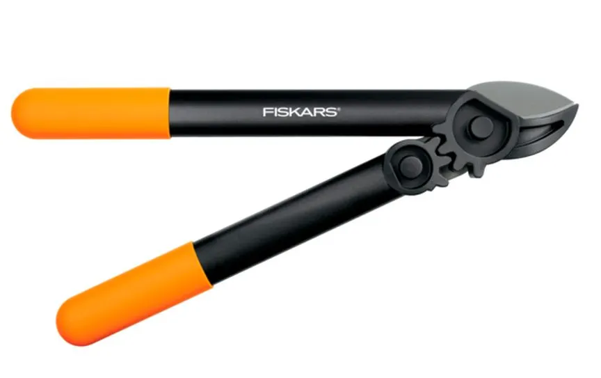 Fiskars PowerGear Anvil Loppers 14 Inch Cutting Capacity Tough Branches