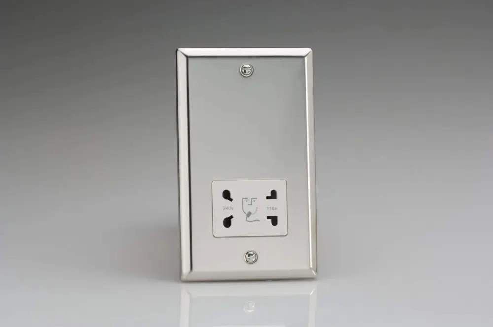 Varilight Double Voltage Shaver Socket 240V/115V 240V/115V Bathroom Mirror
