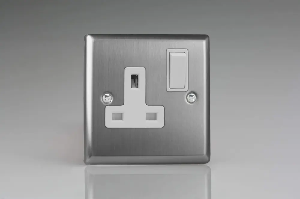 Varilight XT4W 13A Switched Socket Brushed Alloy White 1-Gang