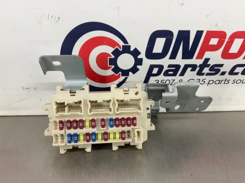 09-11 Nissan 370Z Under Dash Fuse Relay Cabin Junction 243501BL0A OEM 24BBBDC