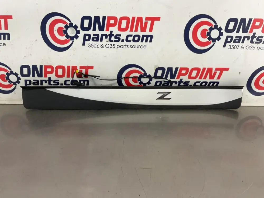 09-20 Nissan 370Z Left Illuminated Door Sill Scuff Plate 769B11EA1A OEM 11BB9D7