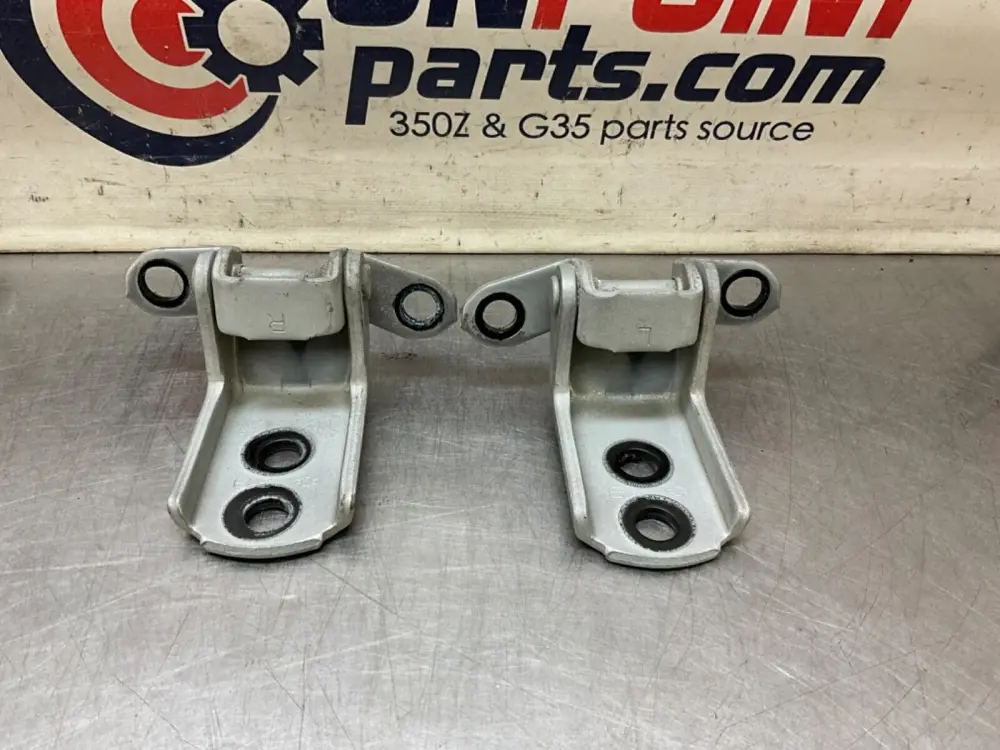 2004 Nissan Z33 350Z Driver Left Door Hinges OEM 22BLCFA
